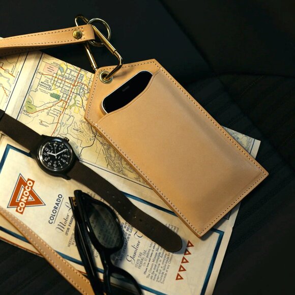 The Superior Labor Leather HTS Hang Together System Wallet Mobile Phone Holder - Picture 14 of 15